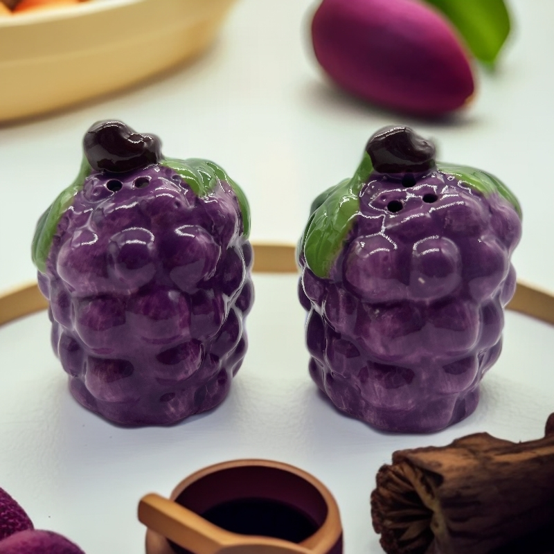 Grape Salt and Pepper Shakers, 2-Piece Ceramic Spice Jars, Cute Kitchen Decor, Novelty Gift for Christmas, Housewarming