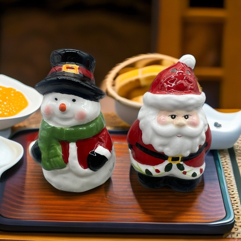 Christmas Elements Salt and Pepper Shakers, 2-Piece Ceramic Spice Jars, Cute Kitchen Decor, Novelty Gift for Christmas, Housewarming