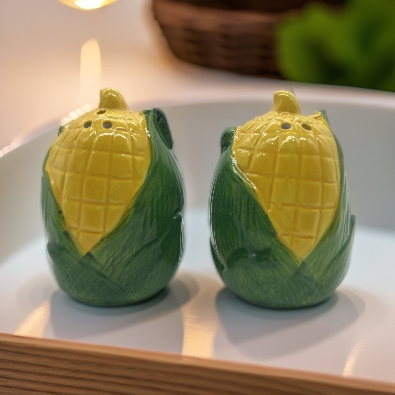 Corn Salt and Pepper Shakers, 2-Piece Ceramic Spice Jars, Cute Kitchen Decor, Novelty Gift for Christmas, Housewarming