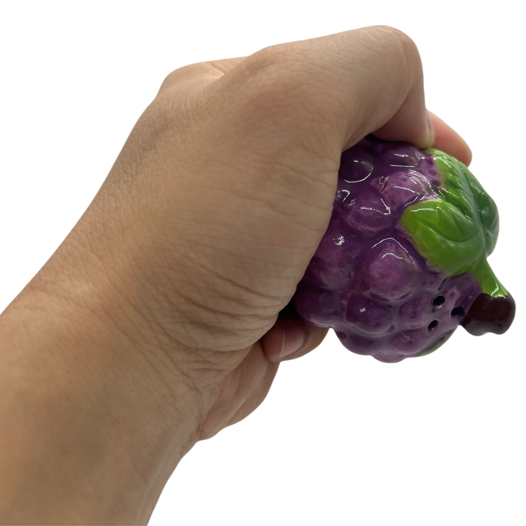 Grape Salt and Pepper Shakers, 2-Piece Ceramic Spice Jars, Cute Kitchen Decor, Novelty Gift for Christmas, Housewarming