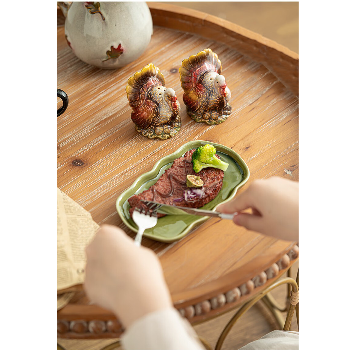 Turkey Salt and Pepper Shakers, 2-Piece Ceramic Spice Jars, Cute Kitchen Decor, Novelty Gift for Christmas, Housewarming